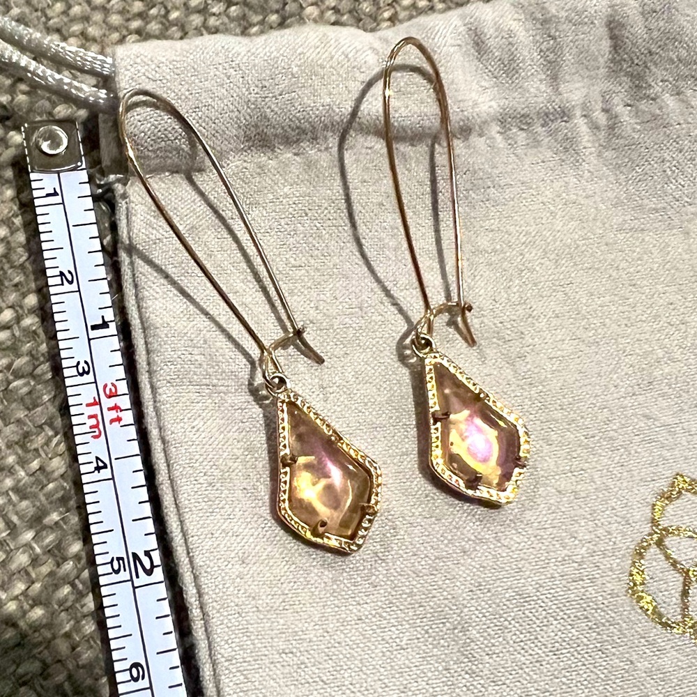 Kendra Scott Lori Dichroic Glass -Iridescent Peach Rose Gold Earrings